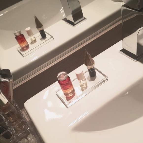 3/25$ PROMO Acrylic Plate fir Eyelashes 10cm lenght x 5cm width x 1.2cm heigh - Picture 5 of 5